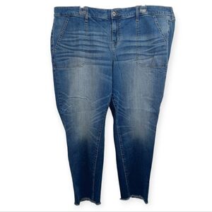 Torrid Jeans Women's Size 22 Boyfriend Cropped Vintage Stretch Blue